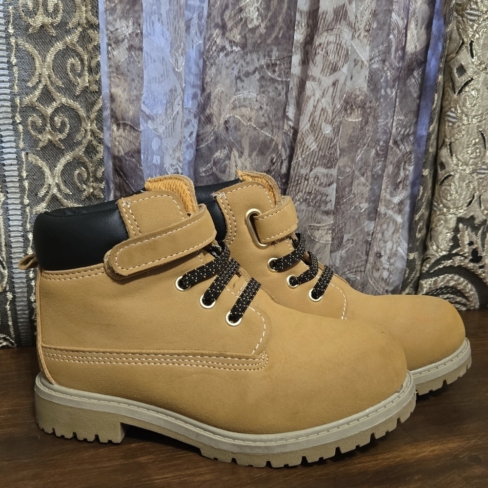 Wonder Nation Tan Kids Boots with Black Accents